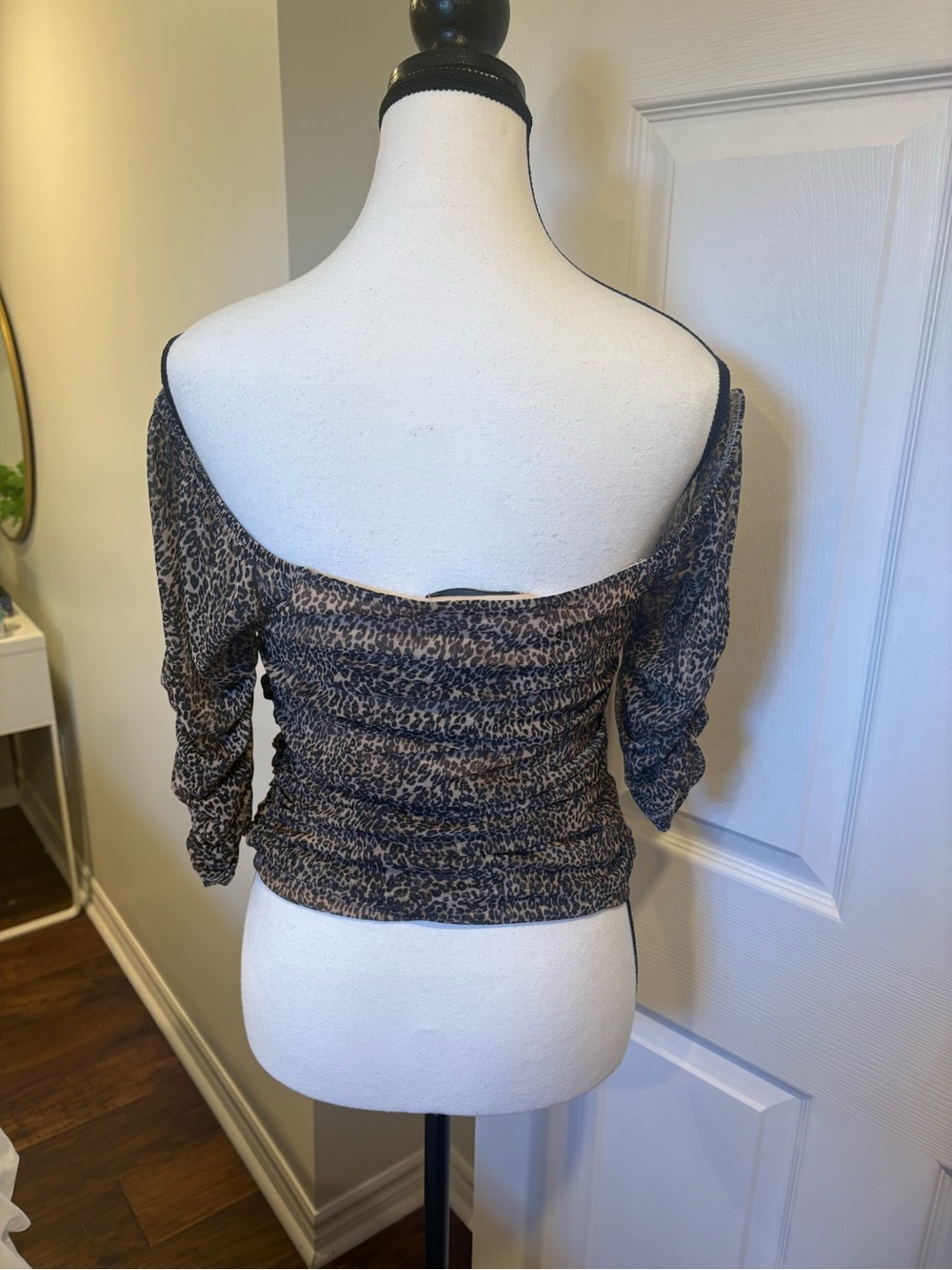 Anthropologie Leopard Mesh Off Shoulder Ruched Top Size Small - Picture 7 of 7